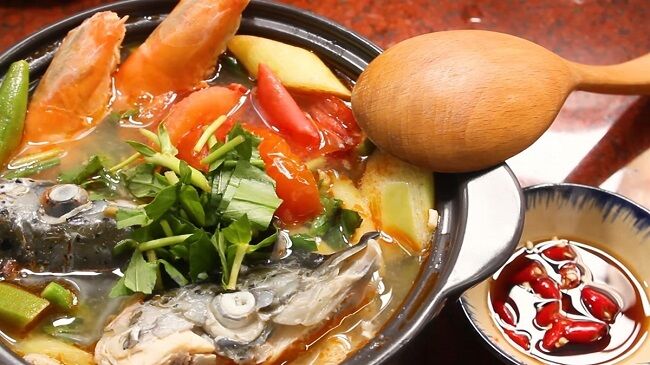 Cách làm canh chua cá hồi